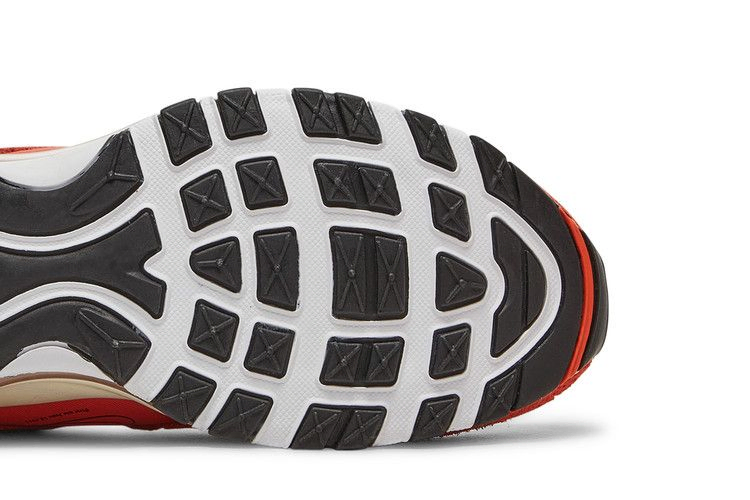 air-max-97-se-first-use-blood-orange-db0246-800_04