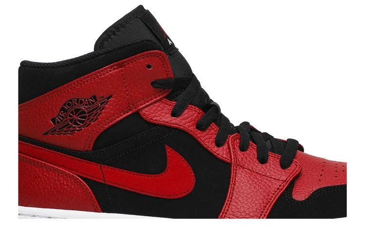 Кроссовки Air Jordan 1 Mid 'Bred'