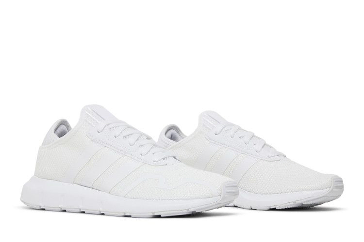 swift-run-x-j-triple-white-fy2149_07
