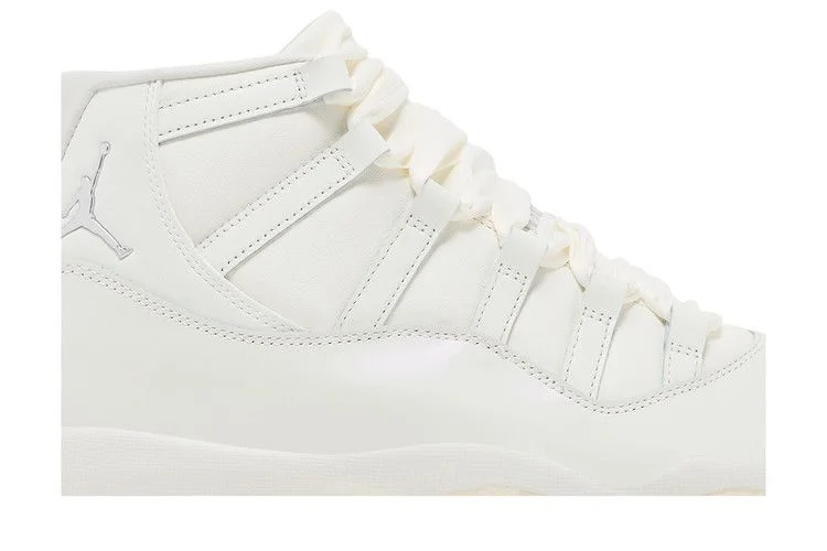 Кроссовки Wmns Air Jordan 11 Retro 'Pearl / Grand Finale'