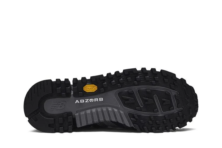 Krossovki-Snow-Peak-x-New-Balance-R_C4-Mid-Tokyo-Design-Studio-3