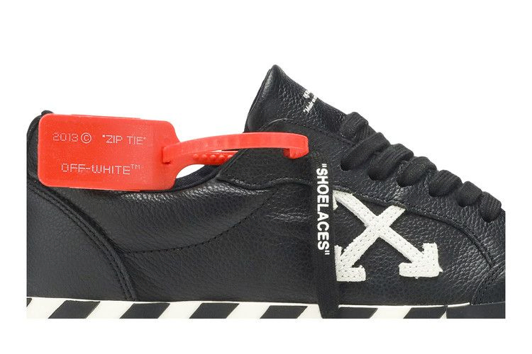 Кроссовки Off-White Vulcanized Low 'Black White'