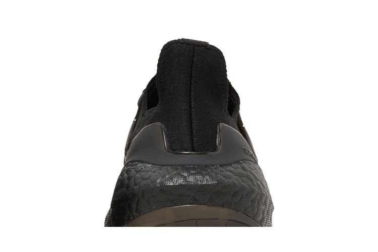 Кроссовки adidas Wmns UltraBoost 22 'Black Beam Pink'