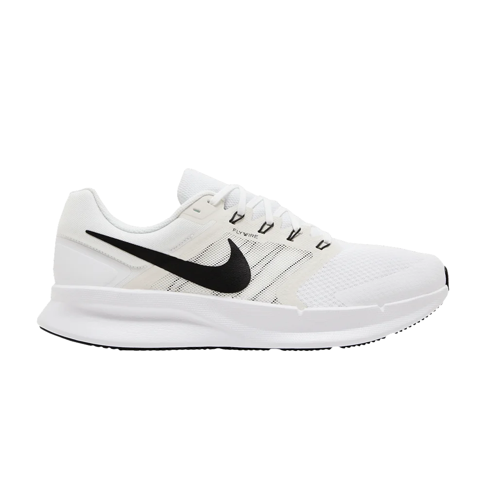 Кроссовки Nike Run Swift 3 'White Black'