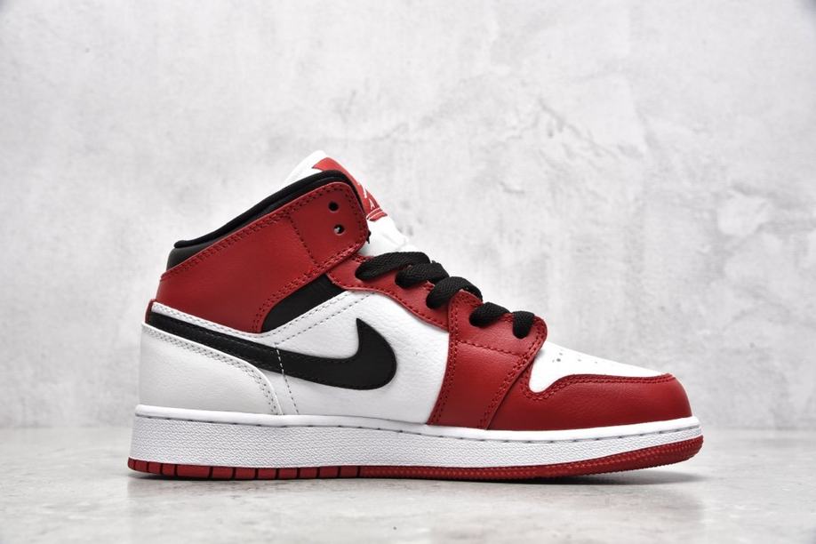 Кроссовки Air Jordan 1 Mid GS Chicago 2020