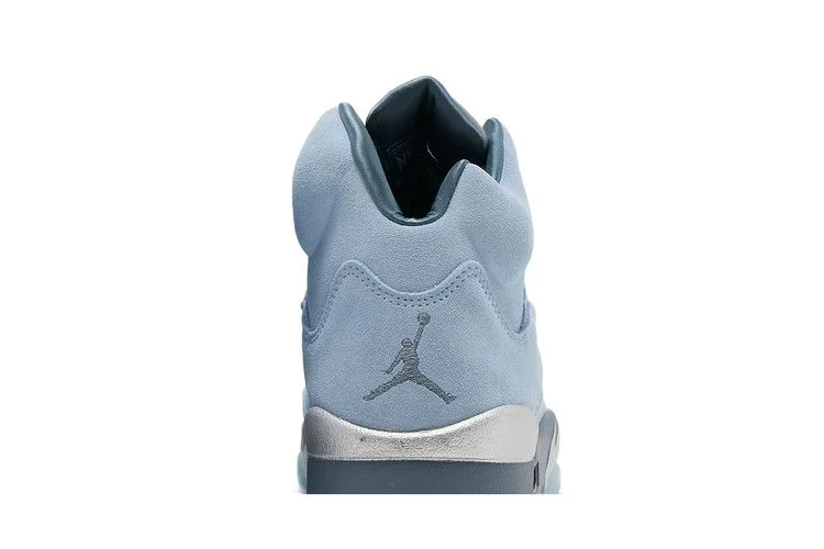 Кроссовки Wmns Air Jordan 5 Retro 'Blue Bird'