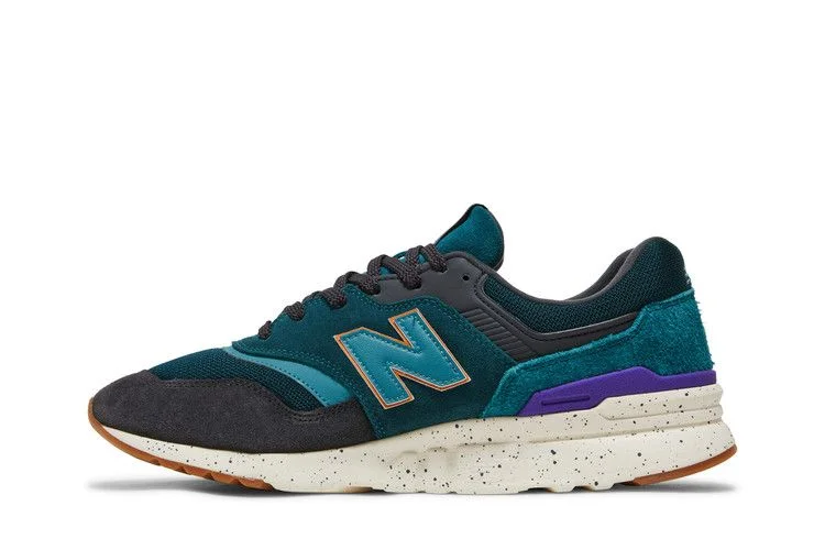 Krossovki-J.Crew-x-New-Balance-997H-Trek-2