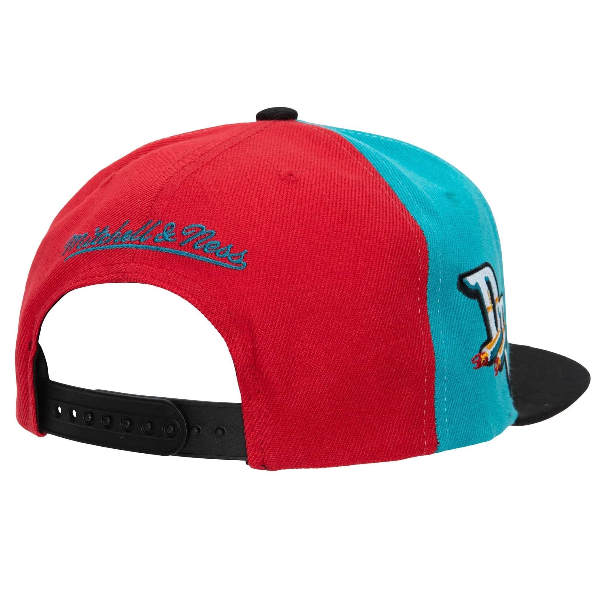 Mitchell-Ness-On-The-Block-Snapback-HWC-Detroit-Pistons-Hat-1