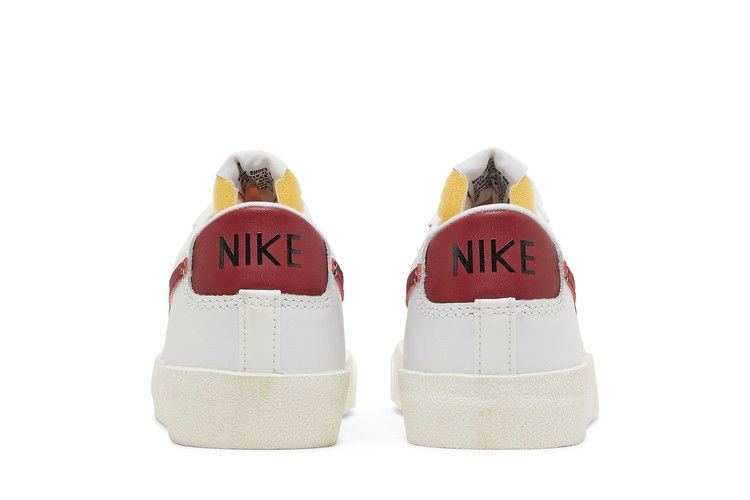 Кроссовки Nike Wmns Blazer Low '77 'White Team Red'