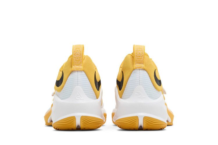 zoom-freak-3-tb-university-gold-dm7378-702_05