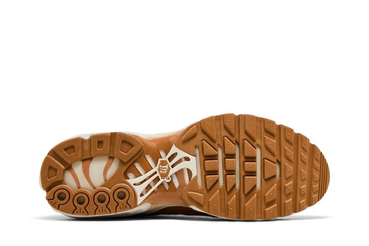 Krossovki-Nike-Air-Max-Plus-Flax-3