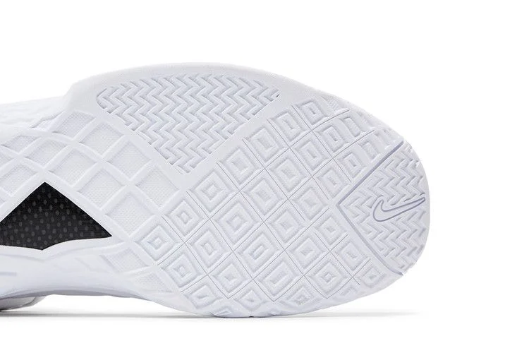 Krossovki-Nike-Zoom-Kobe-3-Protro-Halo-4