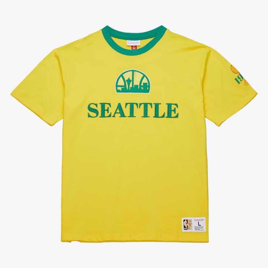 Футболка Mitchell & Ness Gold Seattle SuperSonics Team OG 3.0 Vintage T-Shirt