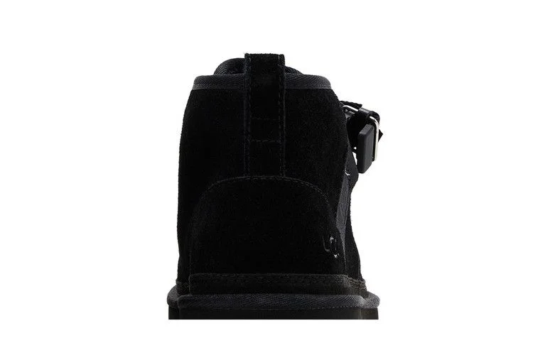 UGG-Neumel-Quickclick-Chukka-Black-6