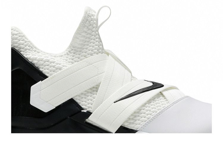 lebron-soldier-12-tb-white-black-at3872-101_01