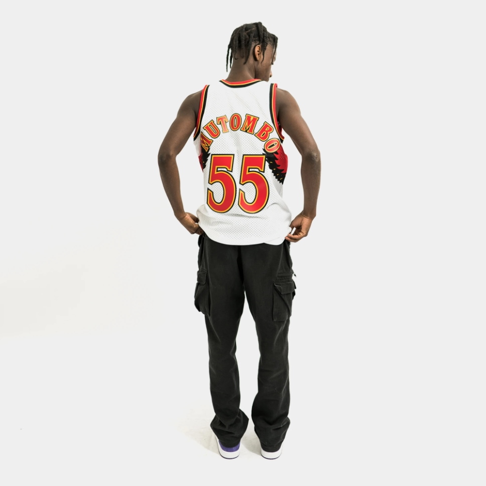 Баскетбольная джерси Mitchell & Ness Dikembe Mutombo Atlanta Hawks Hardwood Classics Throwback NBA Swingman Jersey