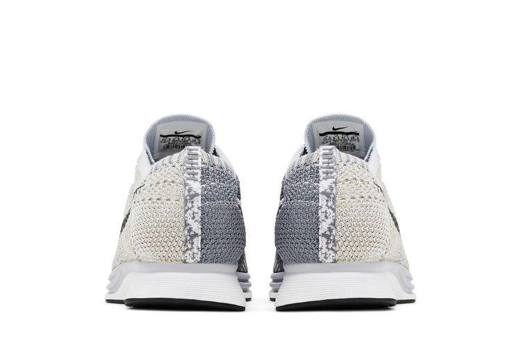 flyknit-racer-pure-platinum-862713-002_05