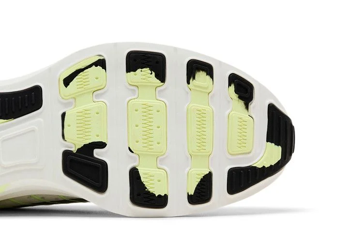 Krossovki-Nike-Lunar-Roam-White-Barely-Volt-4