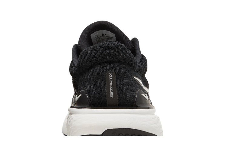 Кроссовки Nike ZoomX Invincible Run Flyknit 2 'Black Summit White'