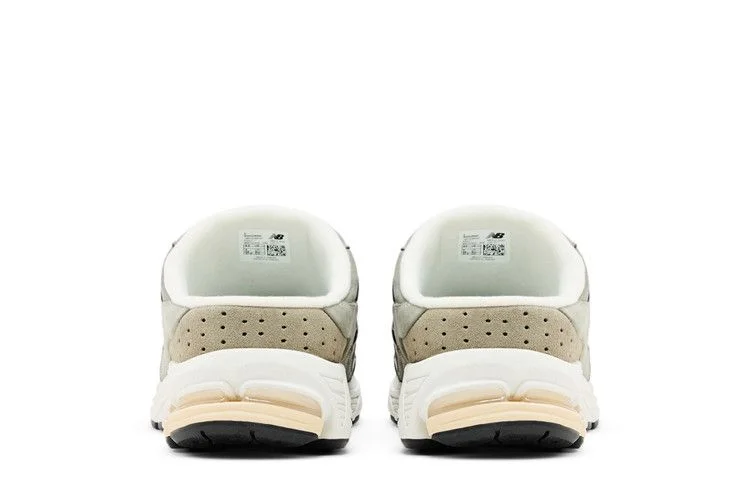 Myuli-New-Balance-2002R-Mule-Marblehead-Trooper-5