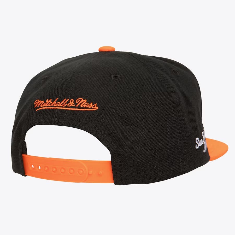 Mitchell-Ness-Black-San-Francisco-Giants-Uprise-Snapback-Hat-1