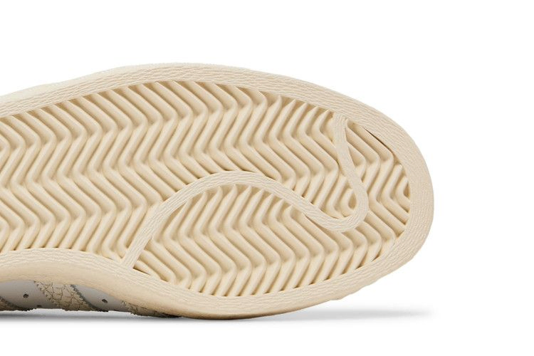 Кроссовки Undefeated x adidas Superstar 80