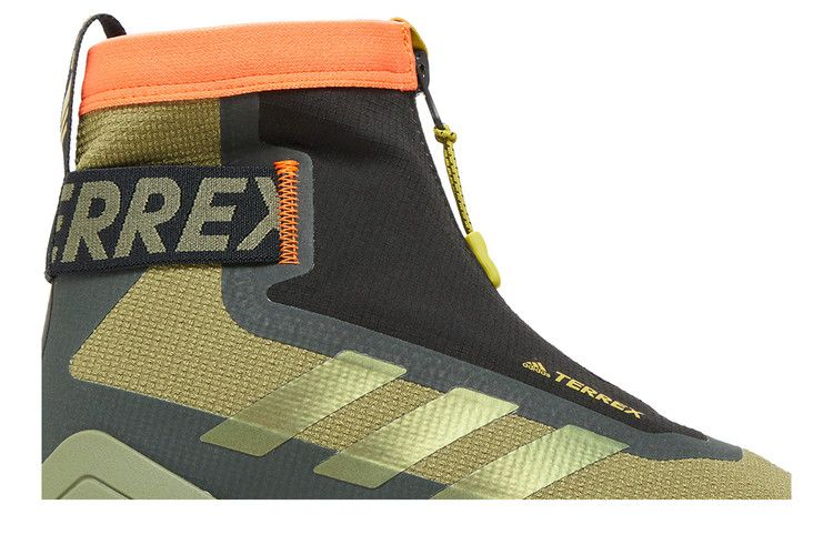 Кроссовки adidas Terrex Free Hiker Cold.RDY 'Focus Olive Impact Orange'