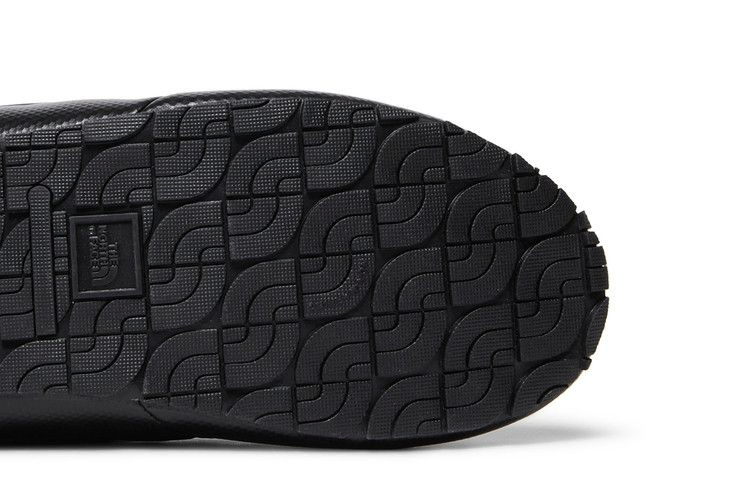 kaws-x-thermoball-traction-mule-vp-black-nuptse-nf0a7w6j-7il_04