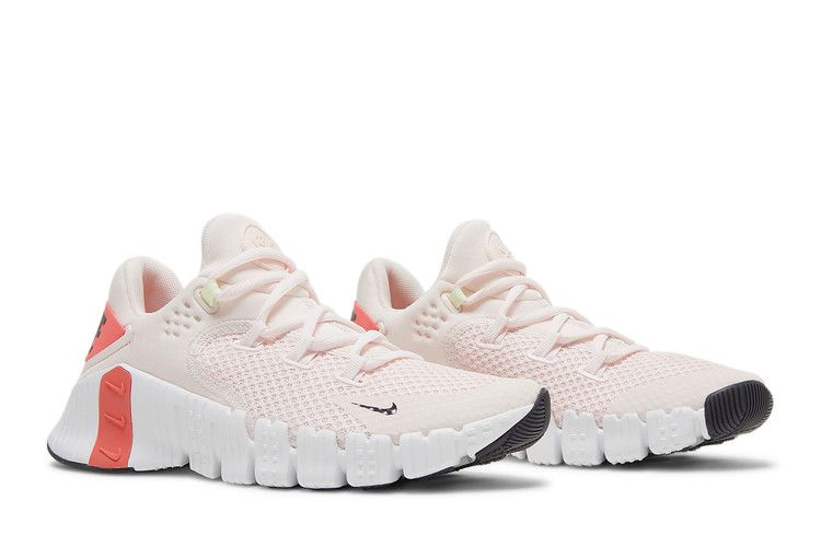 wmns-free-metcon-4-light-soft-pink-magic-ember-cz0596-658_07