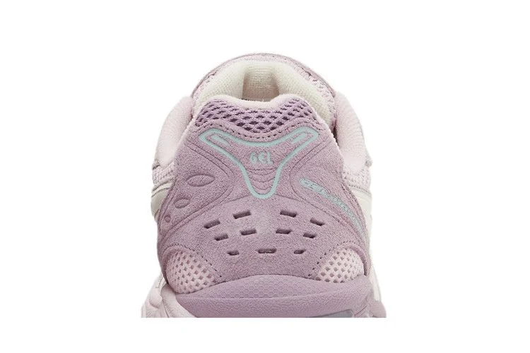 Кроссовки ASICS Wmns Gel Kayano 14 'Barely Rose Cream'