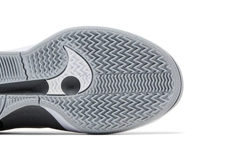 Кроссовки Nike Wmns Sabrina 2 TB 'Wolf Grey'