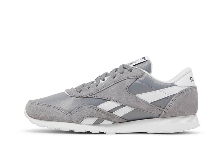 classic-nylon-pure-grey-gy7233_02