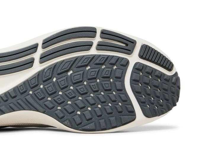 air-zoom-pegasus-37-grey-fog-volt-bq9646-003_04