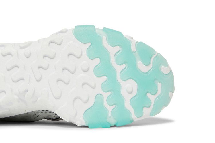 Кроссовки Nike Wmns React Vision 'Wolf Grey Pink Prime'