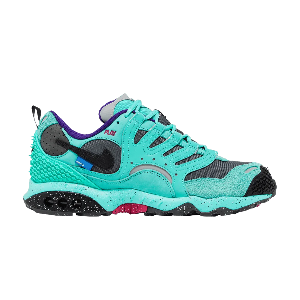 Krossovki-Undefeated-x-Nike-Air-Terra-Humara-Light-Menta