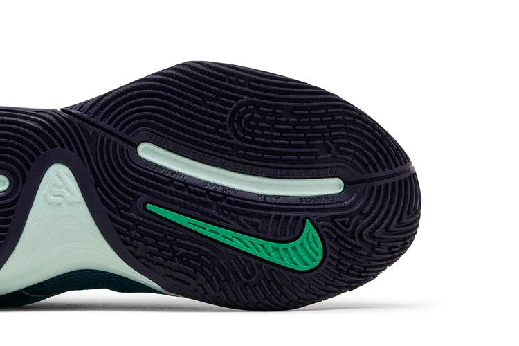 Krossovki-Nike-Giannis-Immortality-3-Geode-Teal-Purple-4