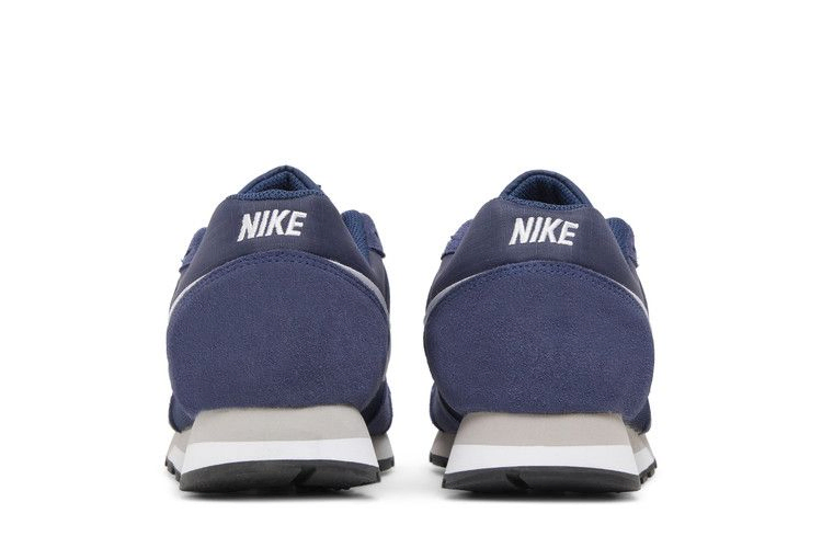 Кроссовки Nike MD Runner 2 'Midnight Navy'