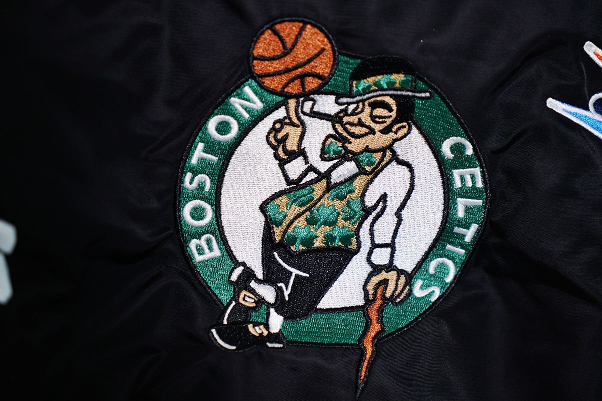 Supreme-Nike-NBA-Teams-Warm-Up-Jacket-Black-15