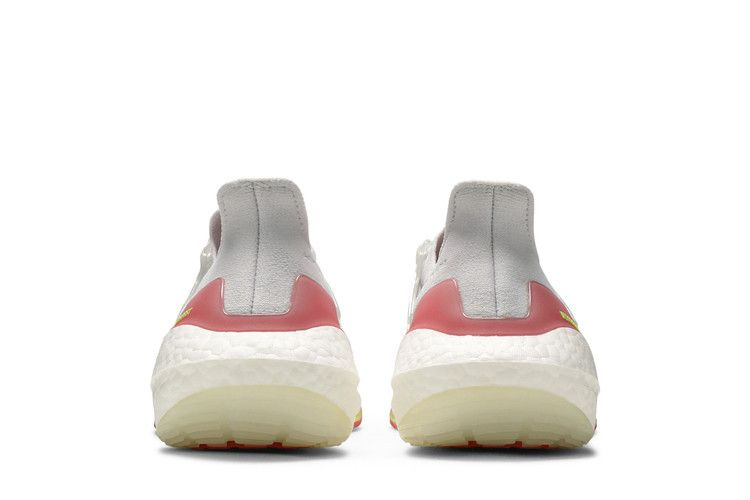 wmns-ultraboost-21-white-hazy-rose-fy0416_05