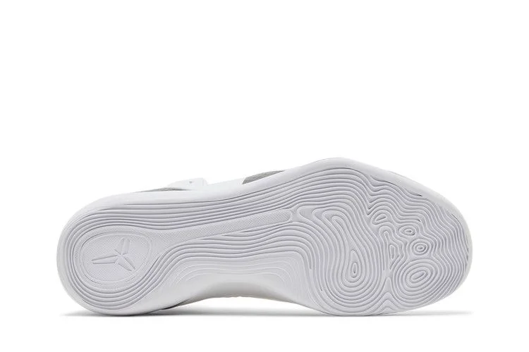 Krossovki-Nike-Kobe-9-Elite-Protro-Halo-3
