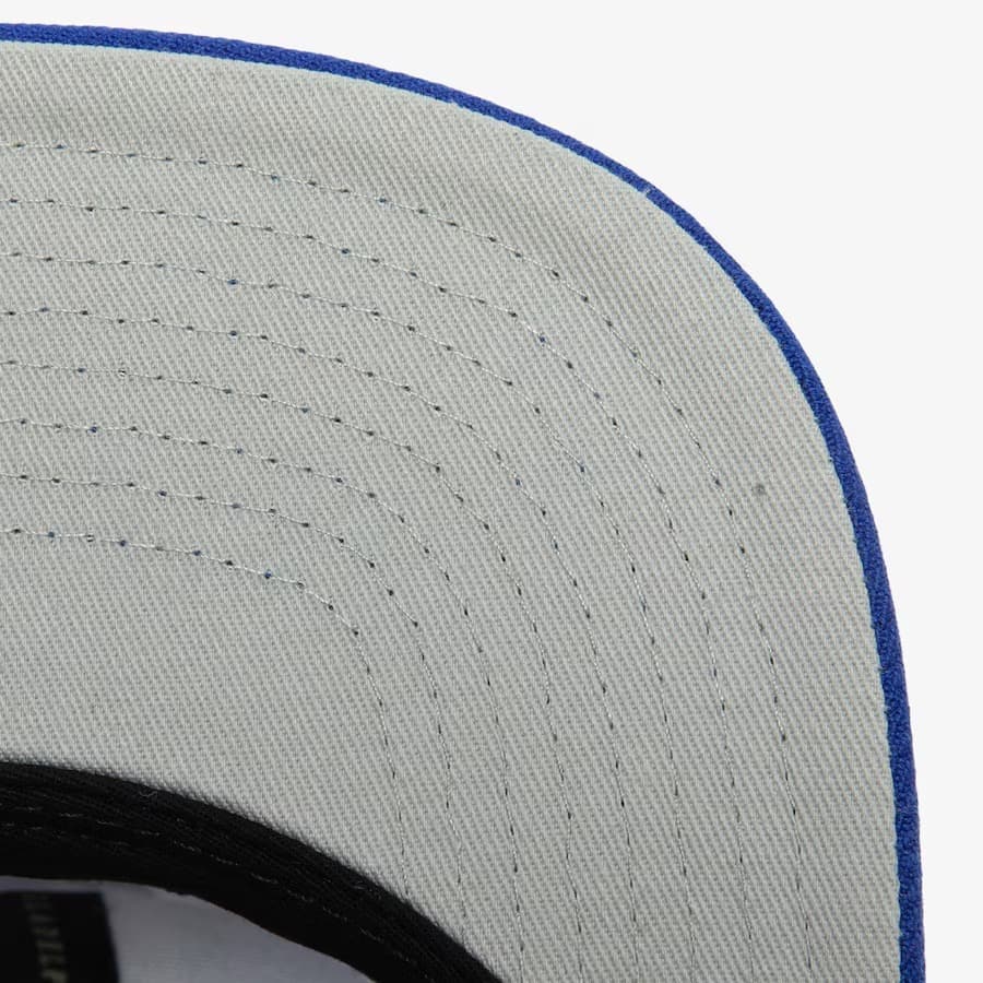 Бейсболка Mitchell & Ness Royal New England Patriots Tapestry Snapback Hat