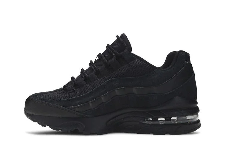 Krossovki-Nike-Air-Max-95-GS-Triple-Black-2