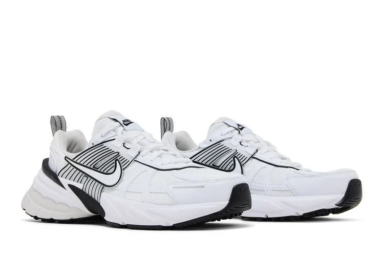 Krossovki-Nike-Wmns-V2K-Run-White-Platinum-Tint-7