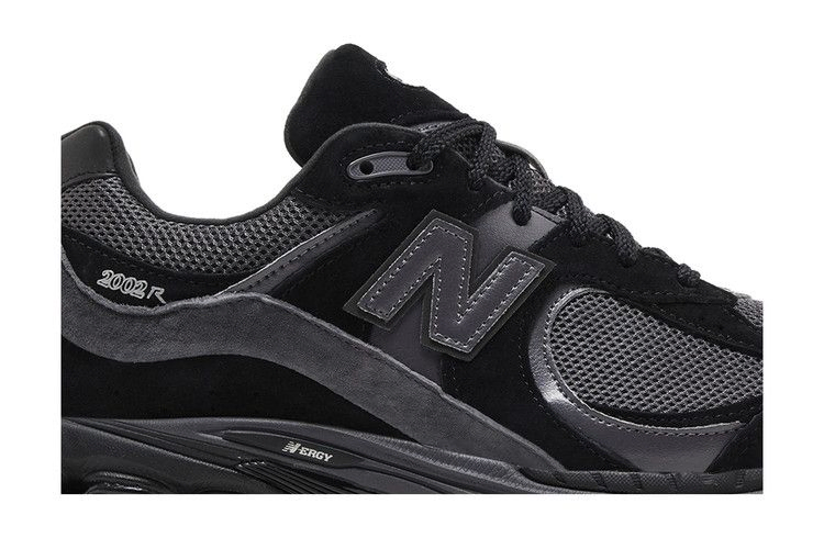 Кроссовки New Balance 2002R 'Black Magnet'