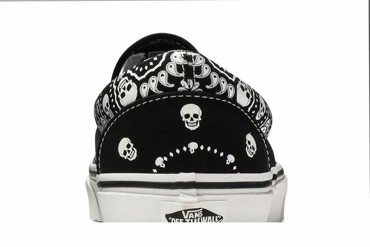 classic-slip-on-bandana-black-vn0a33tbd9s_06