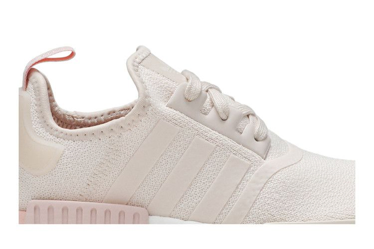 wmns-nmd_r1-linen-vapour-pink-ee5179_01