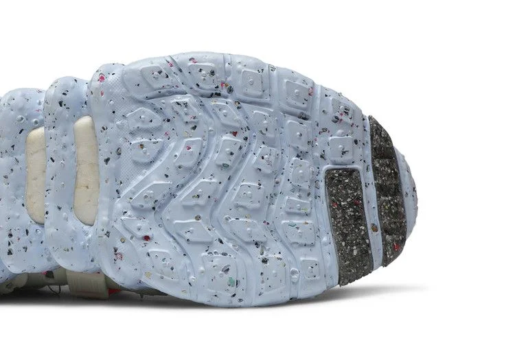 Кроссовки Nike Space Hippie 03 'This Is Trash'