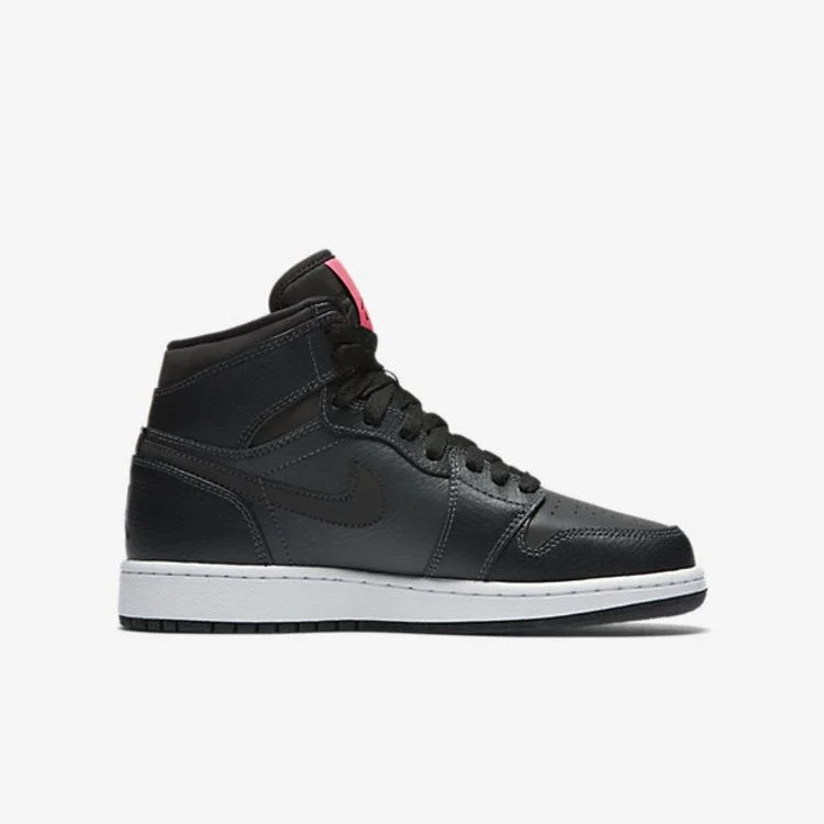 Krossovki-Air-Jordan-1-Retro-High-GS-Black-Pink-2