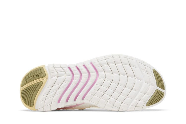 Кроссовки Nike Wmns Free Run 5.0 'Summit White Light Arctic Pink'