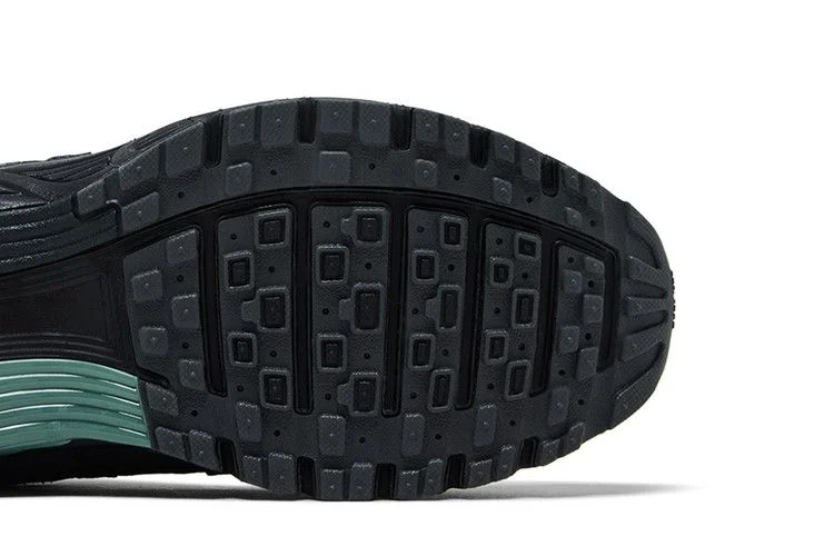 Krossovki-Nike-P-6000-Anthracite-Clay-Green-4